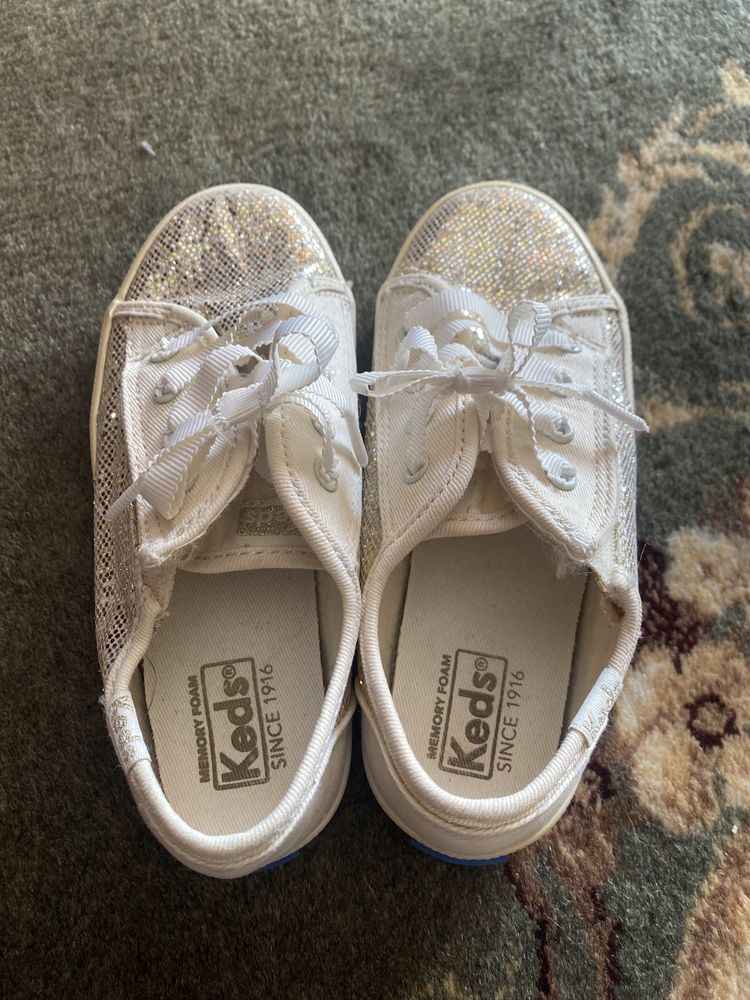 Кеди фірми Keds