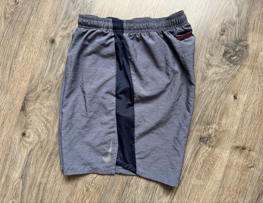 Спортивні шорти Nike Challenger розмір L для бігу в зал