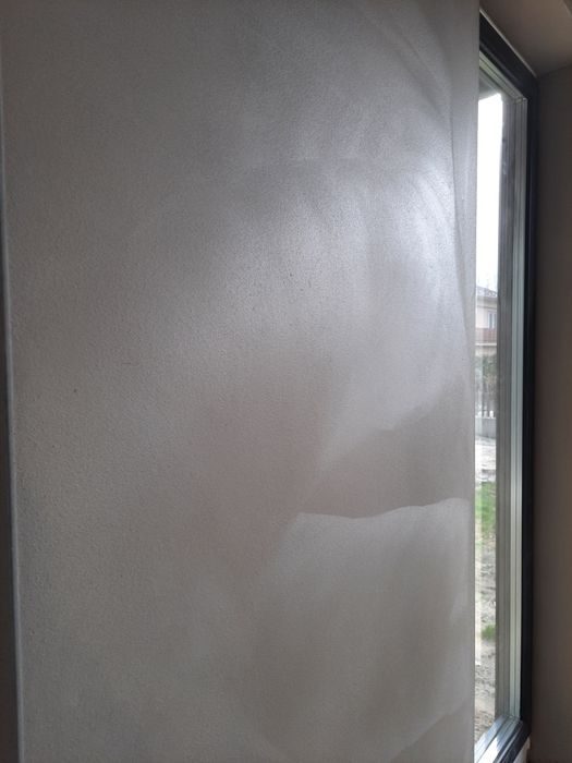 Tynki maszynowe cementowo-wapienne Tynk wprost pod malowanie