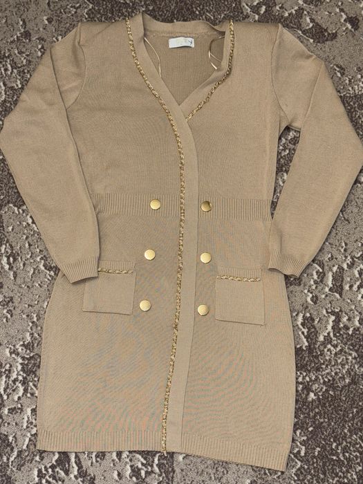 Продам трикотажну сукню . Розмір л