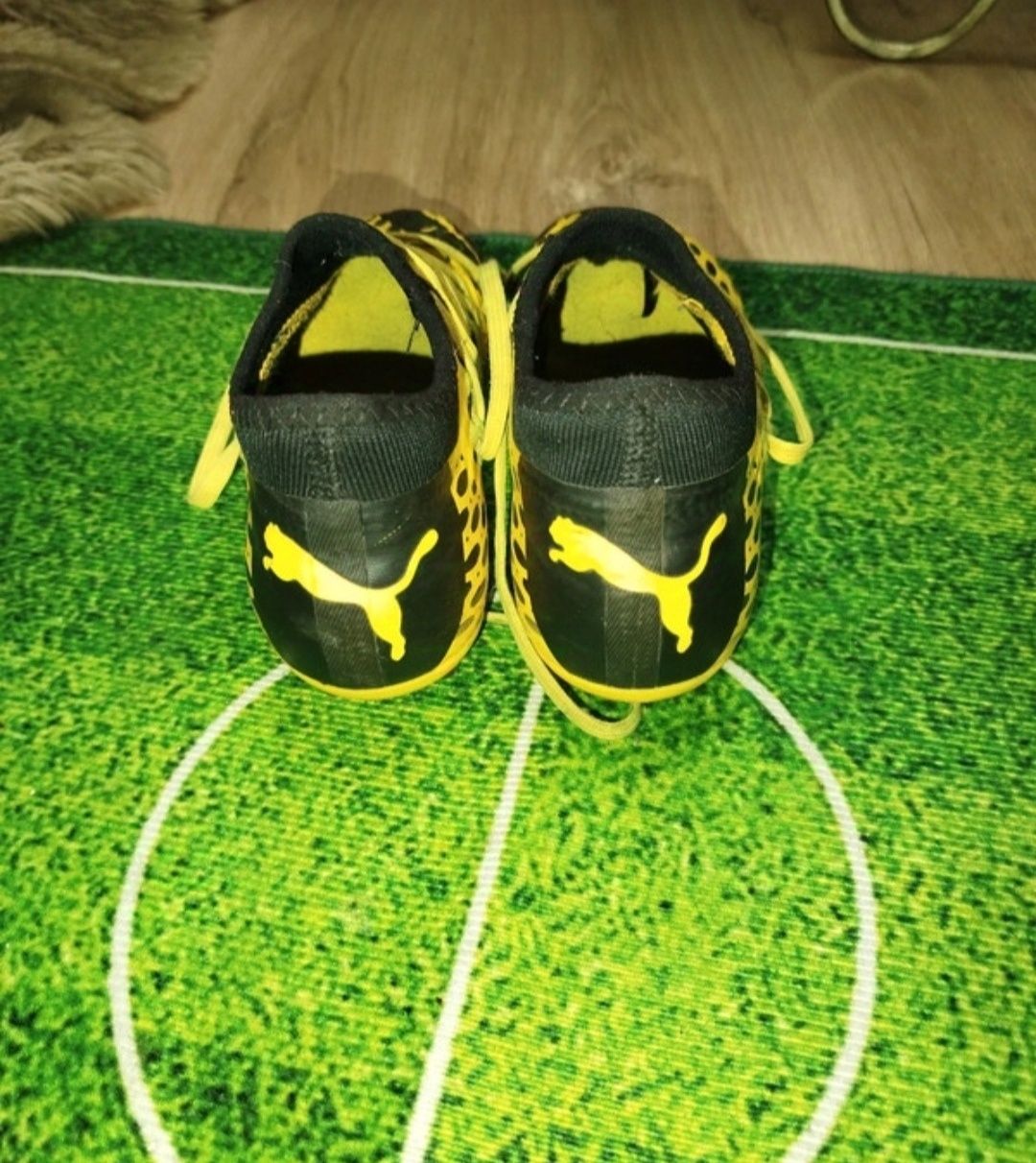 Korki piłkarskie puma rozmiar 34