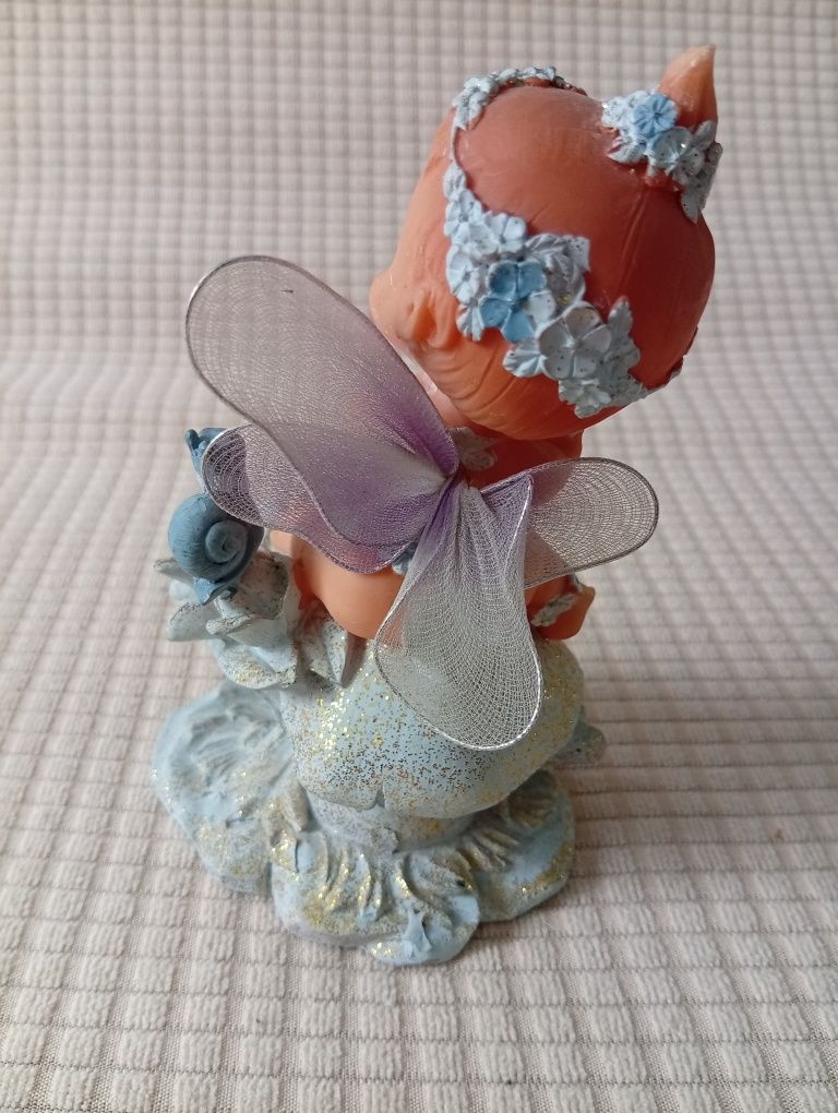 Ceramiczny aniołek.