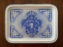 Bandeja esmalte com escudo das Quinas