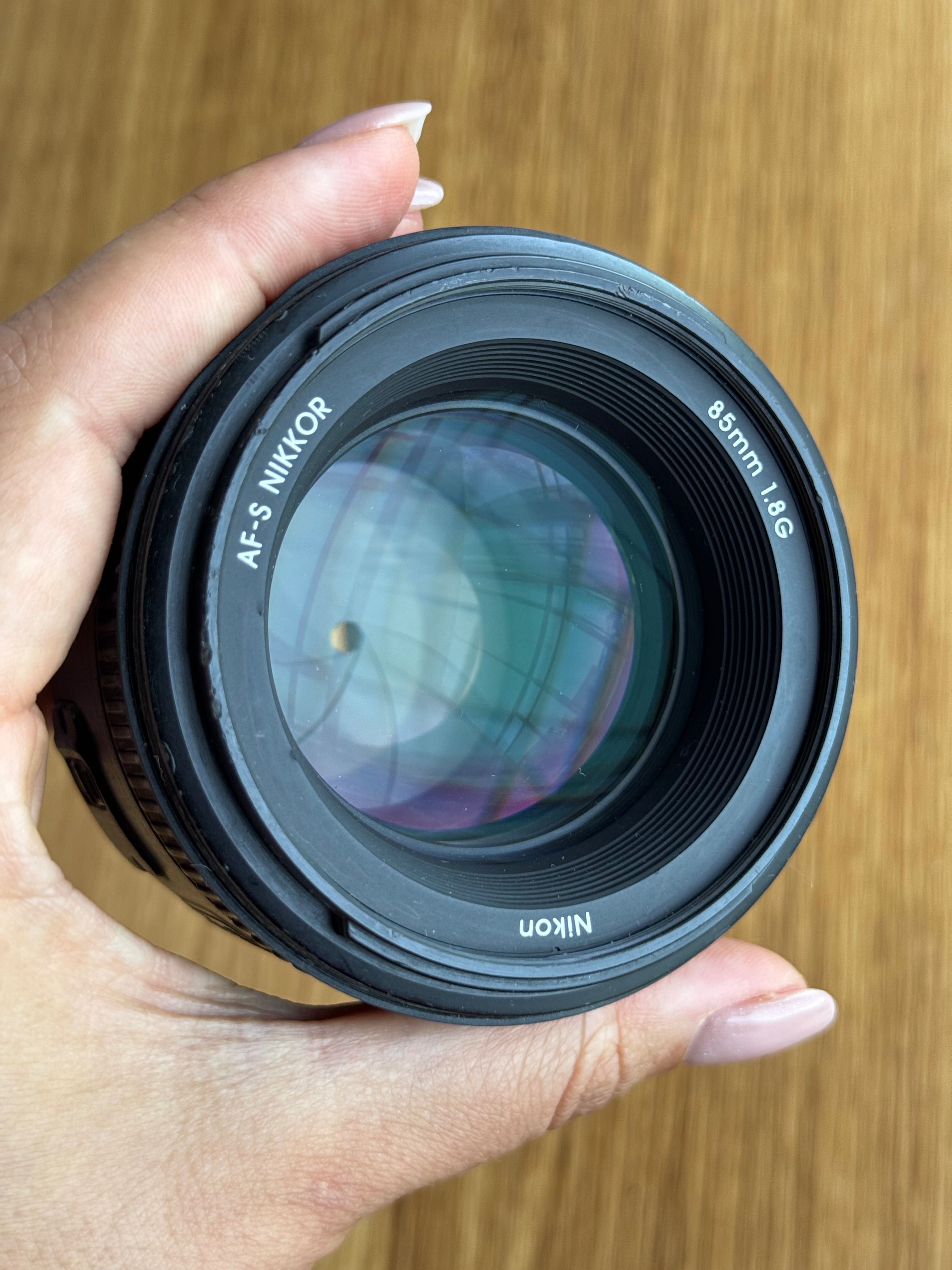 AF-S NIKKOR 85mm f/1.8G Lens