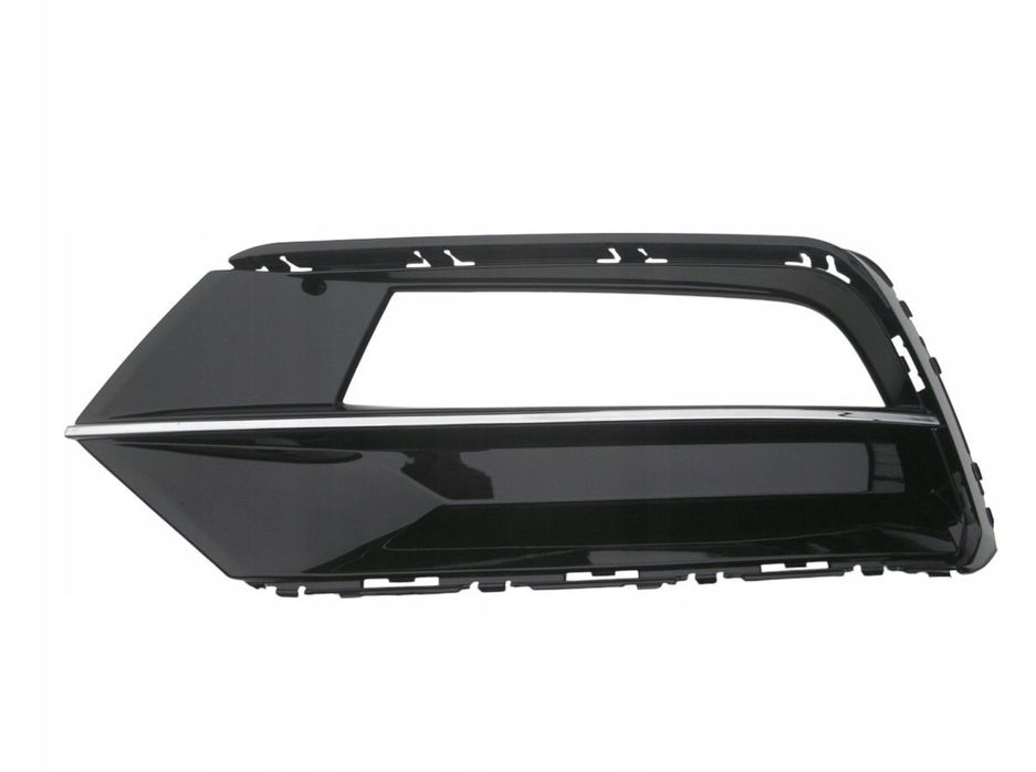 VW PASSAT B8 3G0 PRZED LIFT KRATKA LEWA ZDERZAKA Z CHROMEM 2016- R-LINE