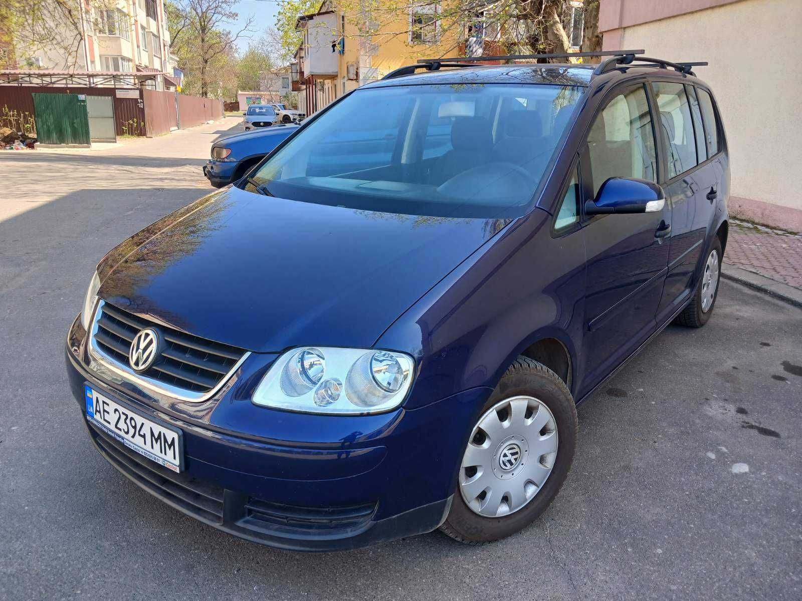 Volkswagen Touran 2005 року 1.6/бензин