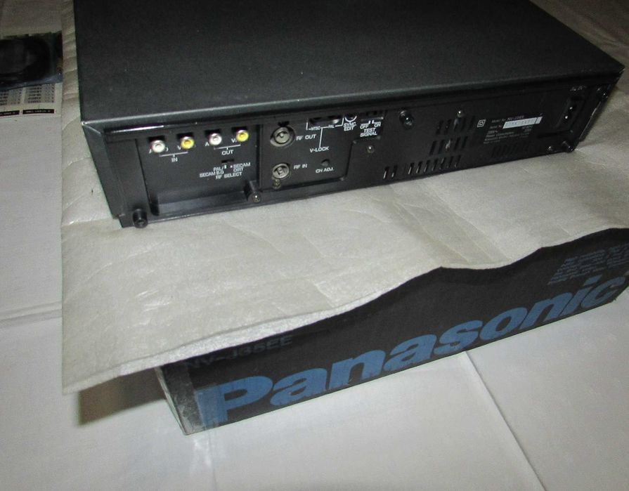 Видеомагнитофон Panasonic J35. Made in Japan. Супервинтаж 80х.