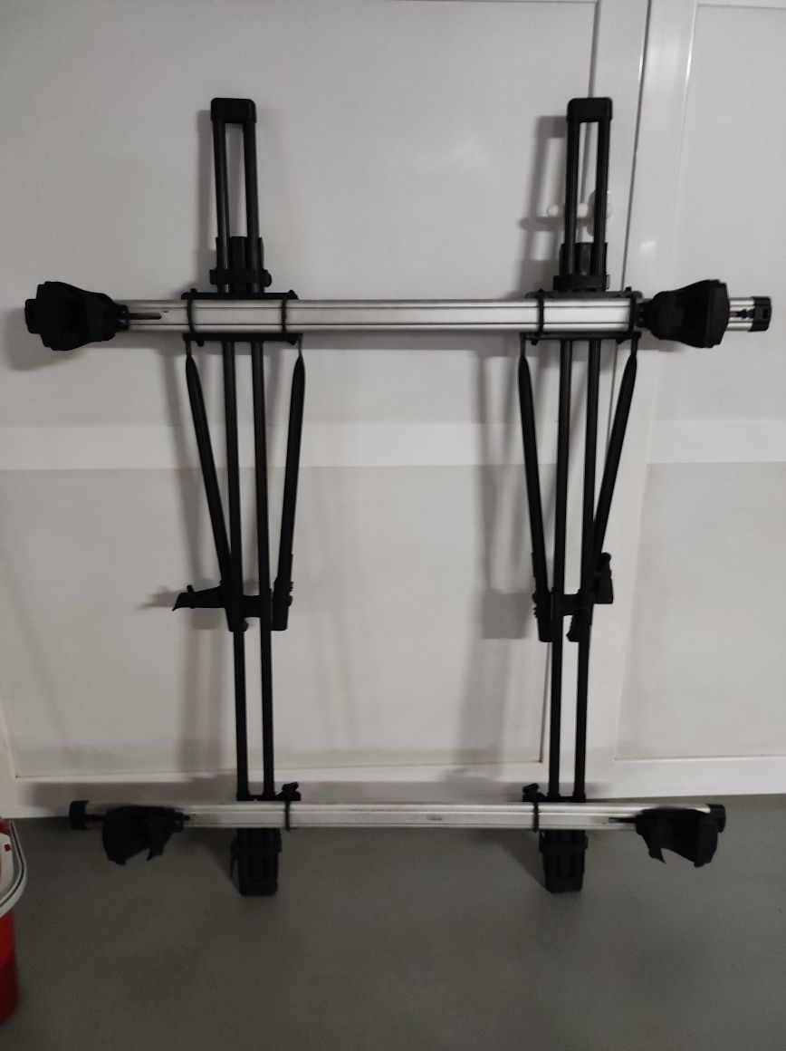 Barras de tejadilho com suporte para 2 bicicletas Thule