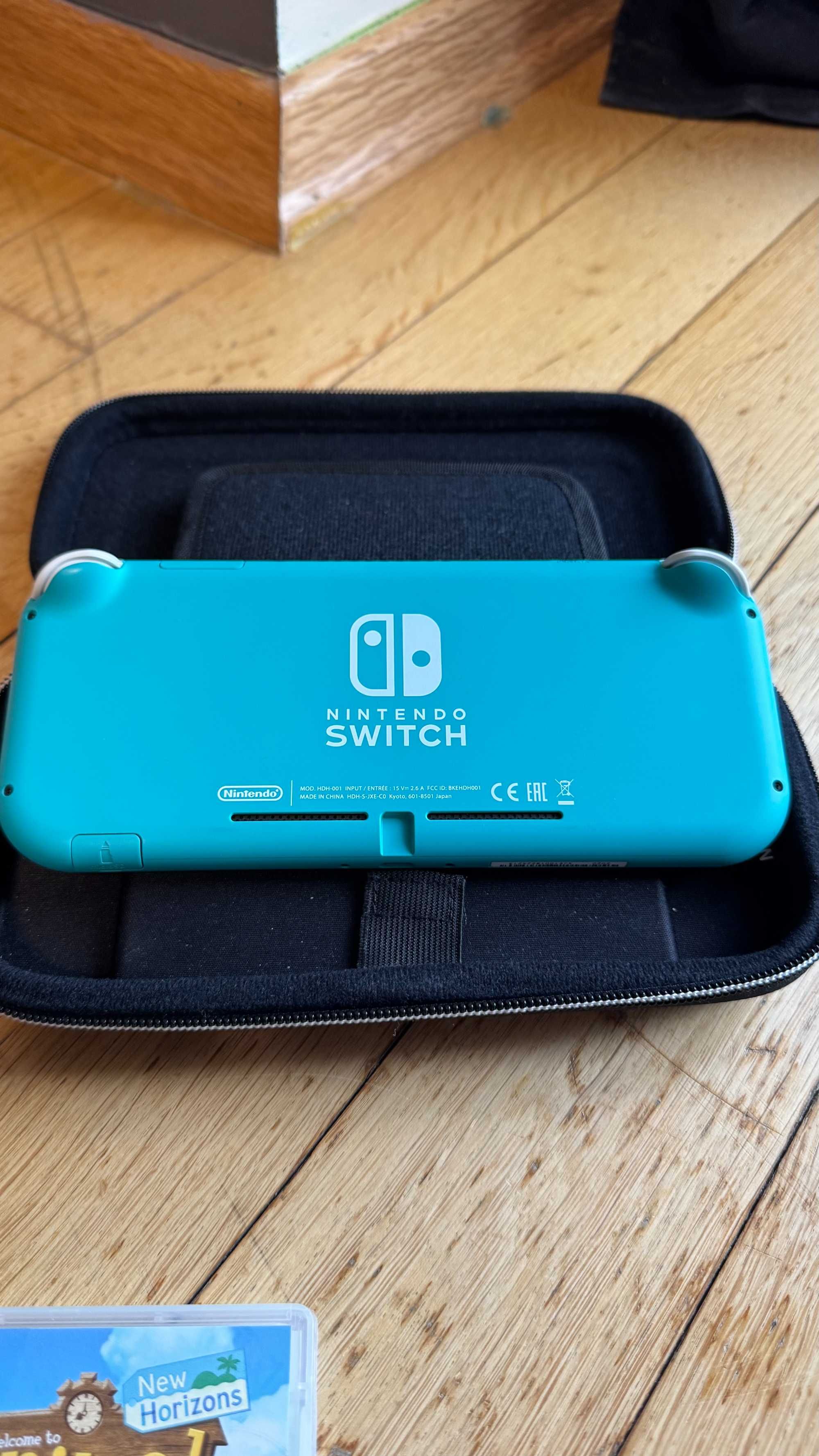 Nintendo Switch Lite Turkusowa + Minecraft, Animal Crossing, Etui