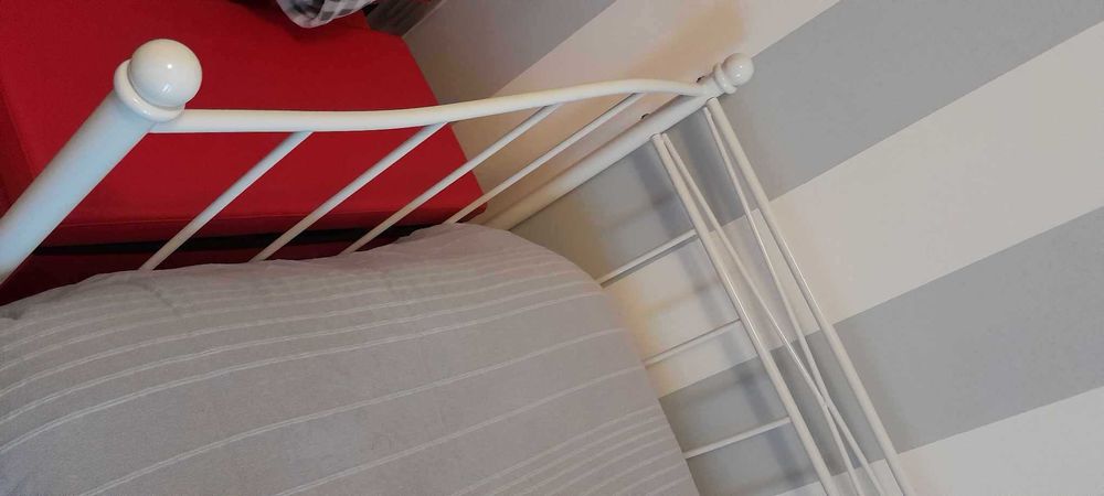 cama de ferro branca