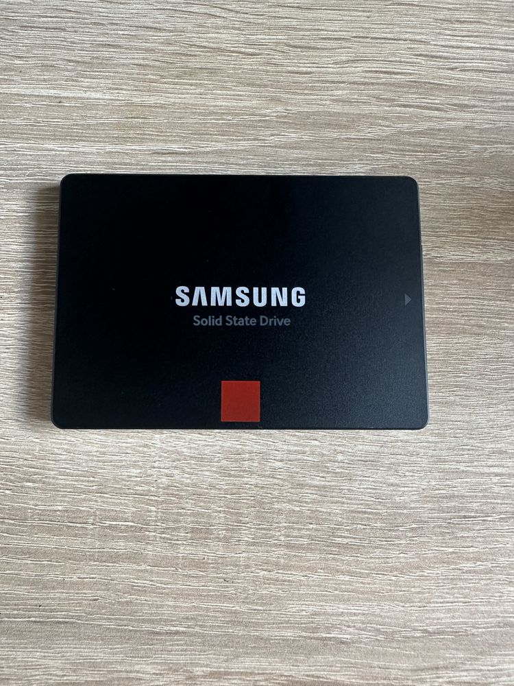 samsung 860 pro 512 gb SSD 93% стан