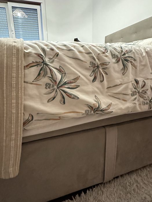Cama sommier 1,6x2m com arrumacao e colchao Ema