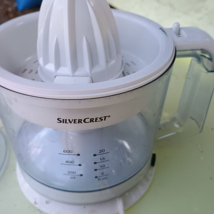 Elektryczna wyciskarka do cytrusów