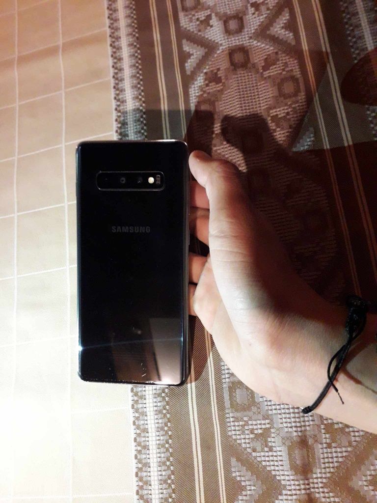 Samsung galaxy s10+ 128 gb