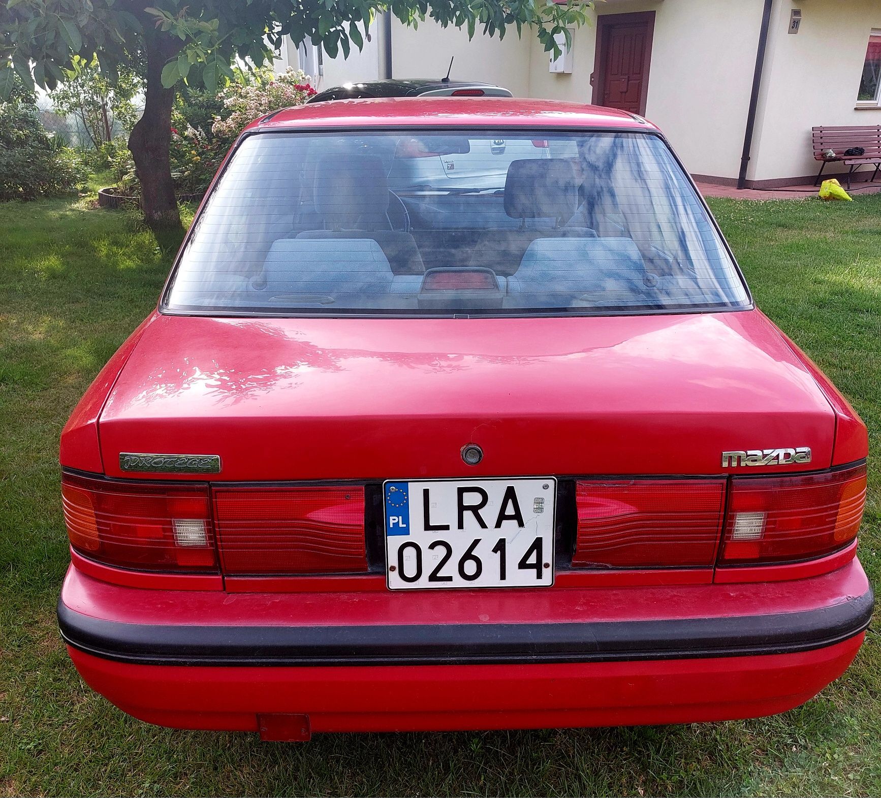 Mazda 323 wersja amerykańska