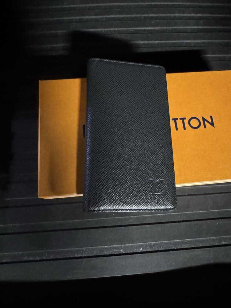 Capa Louis Vuitton para agenda