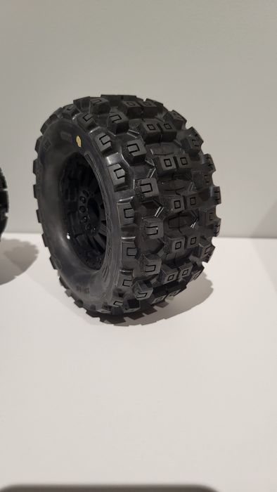 Koła Pro-line badlands MX28