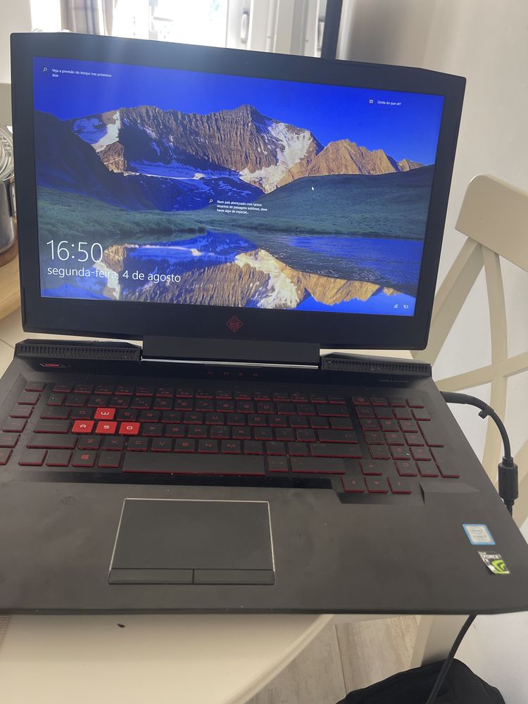 OMEN by HP laptop 17-an0xx