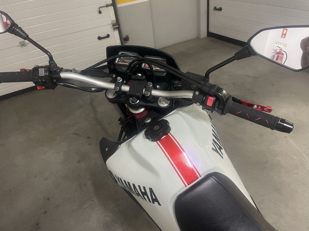 Yamaha XT 600 4pt ano 2000