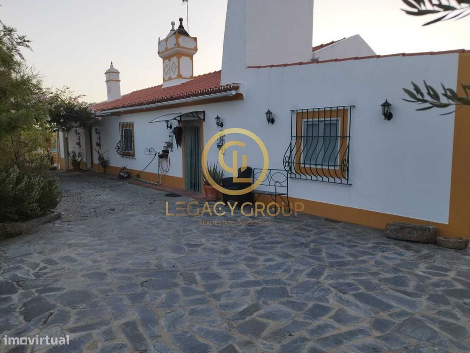 Quinta T2 + T0 em Redondo