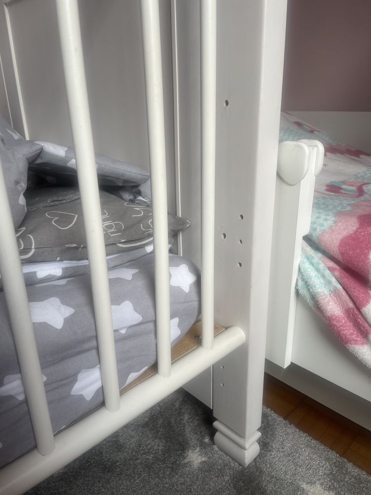 Drewniane łóżko łóżeczko dziecięce białe wielofunkcyjne regulowane