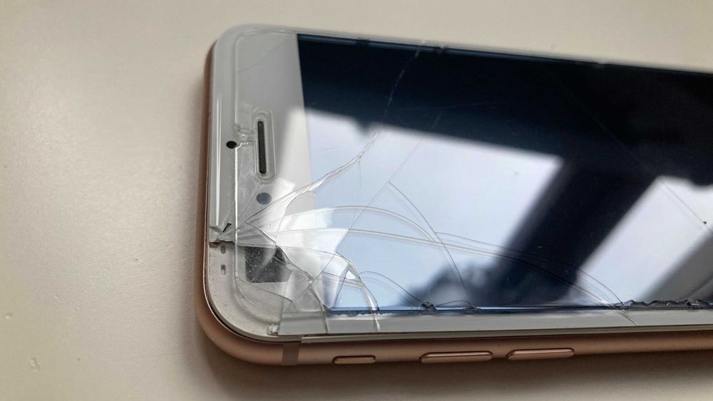 iPhone 8 64 GB – Rose Gold (Ekran do Wymiany) - Stan Idealny!