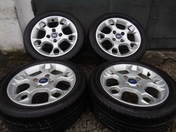 Oryginalne alufelgi '15 Ford Fiesta MK7 Titatnium 4x108 + opony