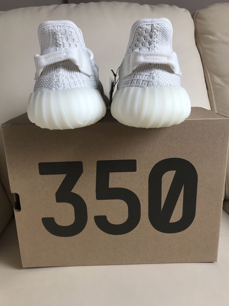 Yeezy Boost 350 V2 Bone 38 (5,5 US)