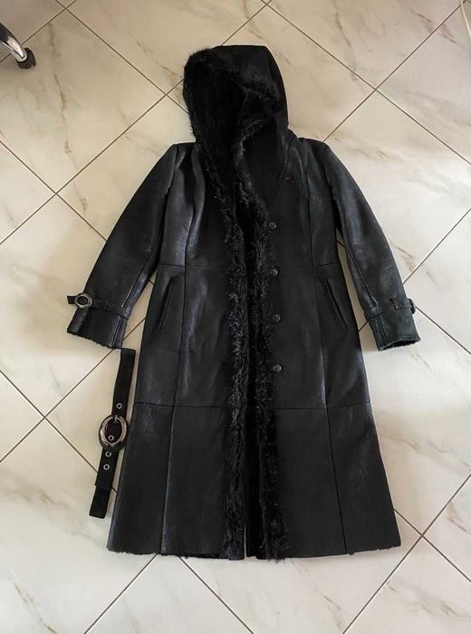 Натуральная женская дубленка черная, р. 48-50 б/у в отличном состоянии