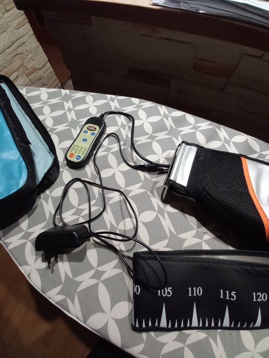 Pas wibrująco masujący