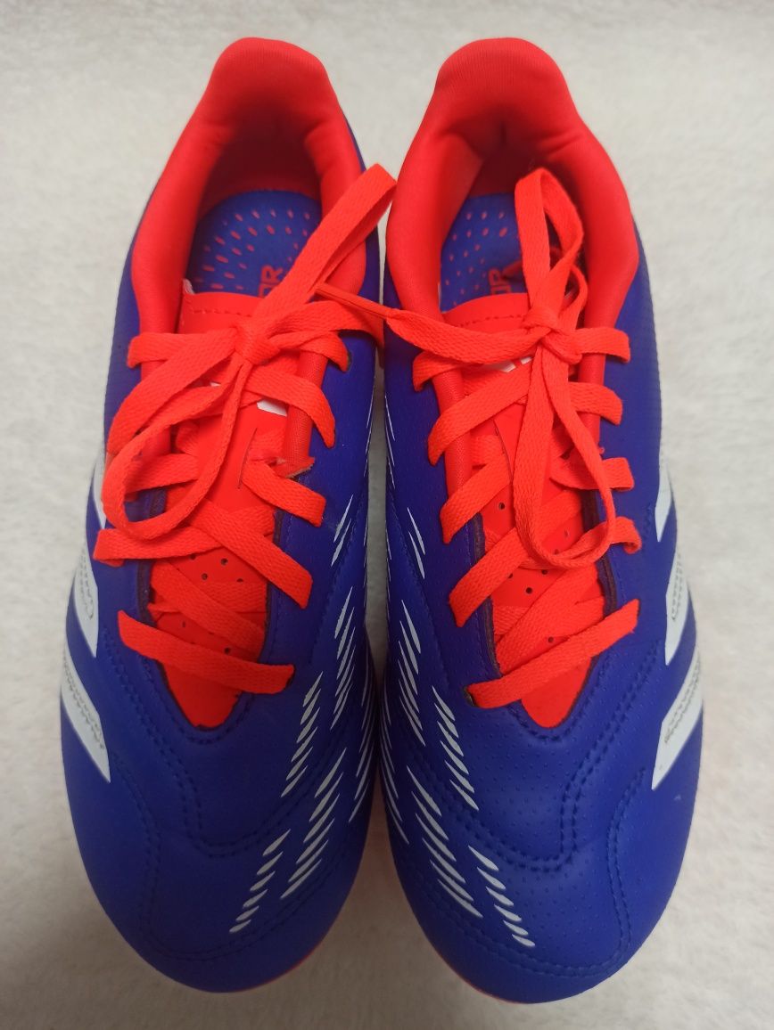 Оригінал ADIDAS PREDATOR футбольні бутси, копочки для хлопчика, 35.5 р