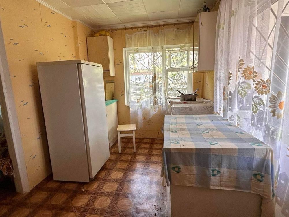 Продам дачний будинок