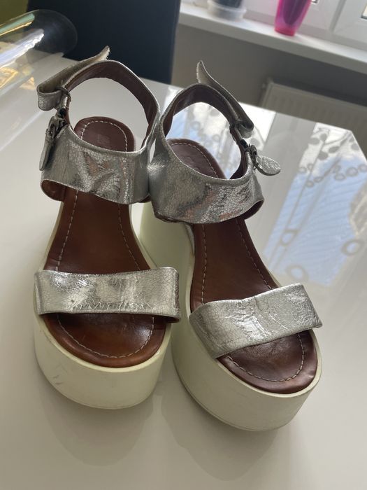 Сандалии женские