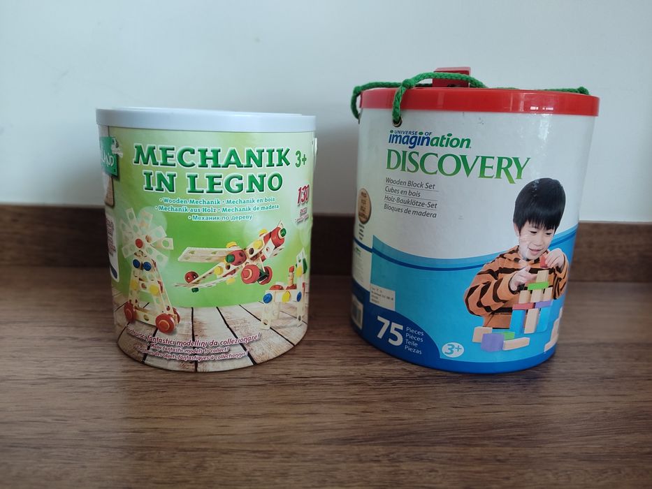 Brinquedos didáticos em madeira