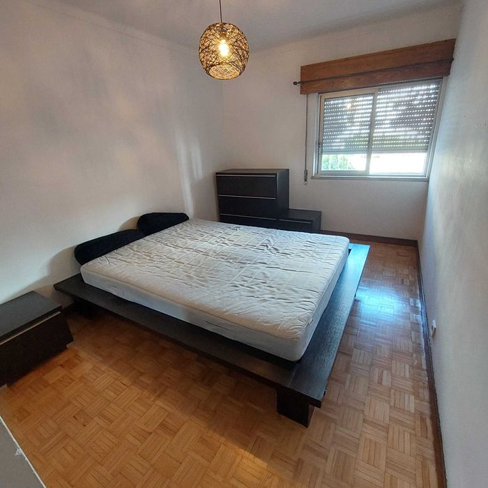 Mobilia de Quarto AREA(WENGUE) - EM BOM ESTADO