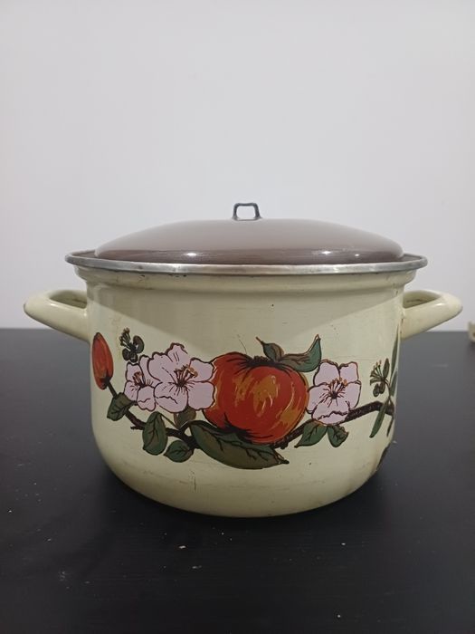 Panela de esmalte vintage anos 70