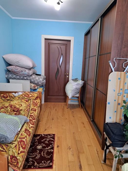 Продаж трикімнатноі квартири