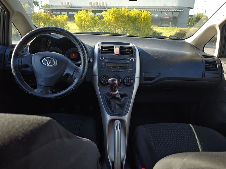 Sprzedam samochód Toyota Auris