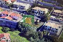 Terreno com projeto aprovado para construção de duas moradias