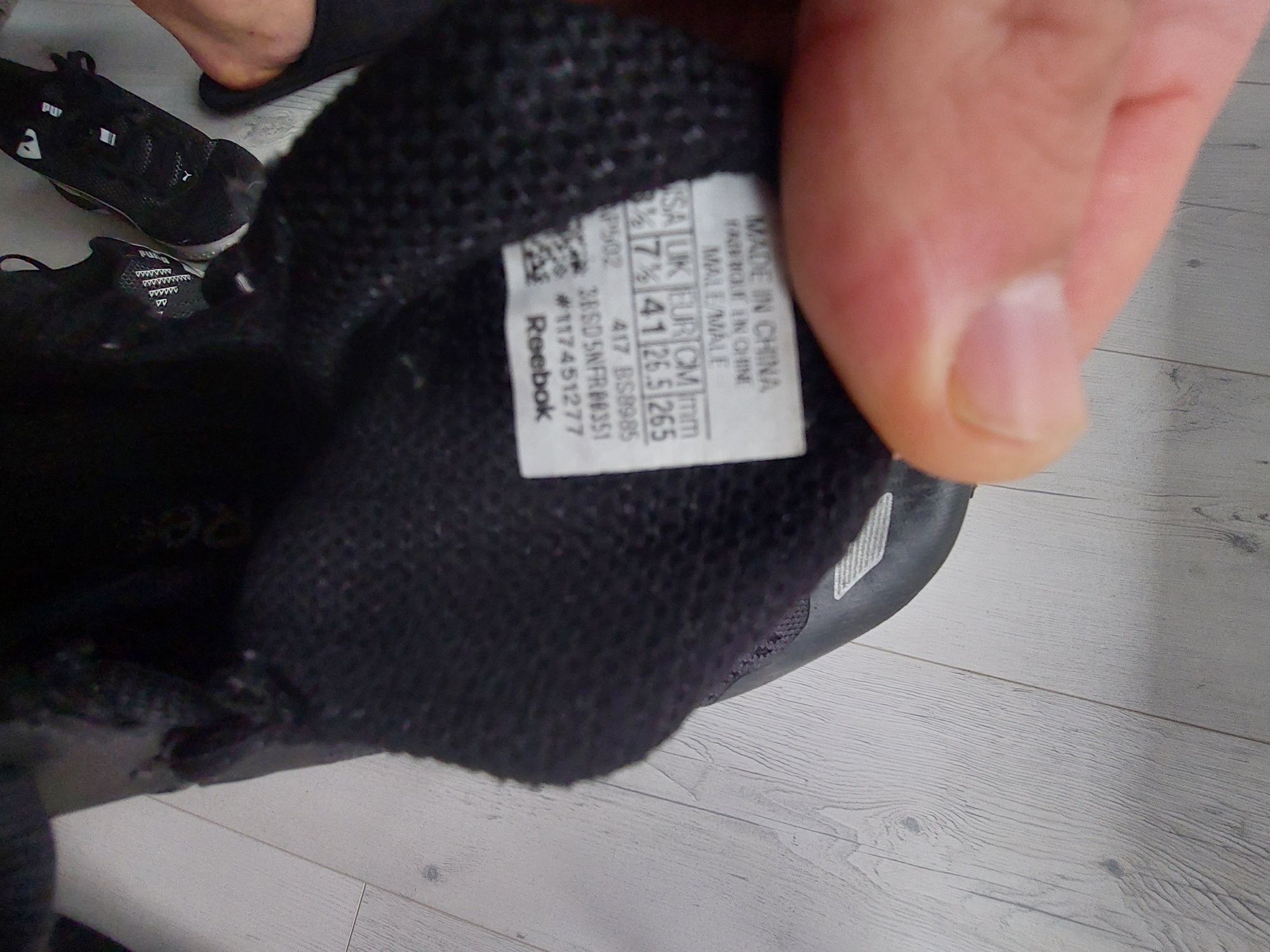 Buty reebok  Ahary Runner BS8985 41