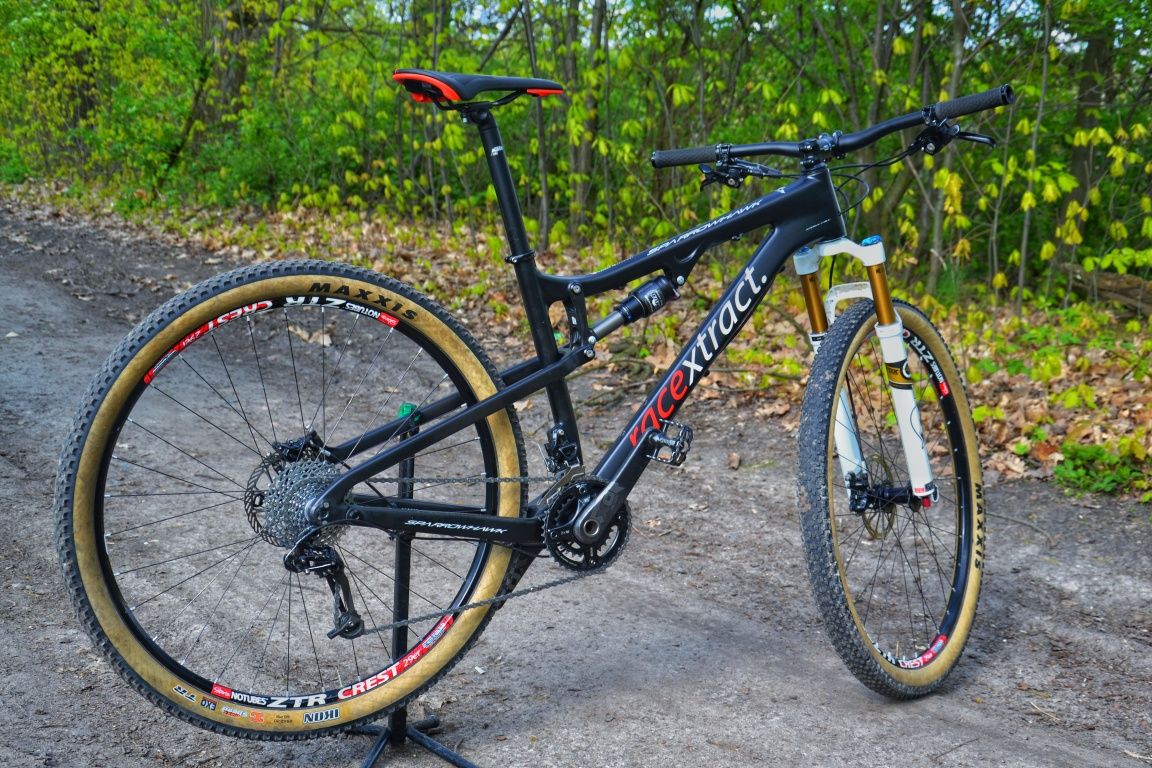 Racextract carbon, Full suspension, Fox, sram X.0, Hope, ZTR