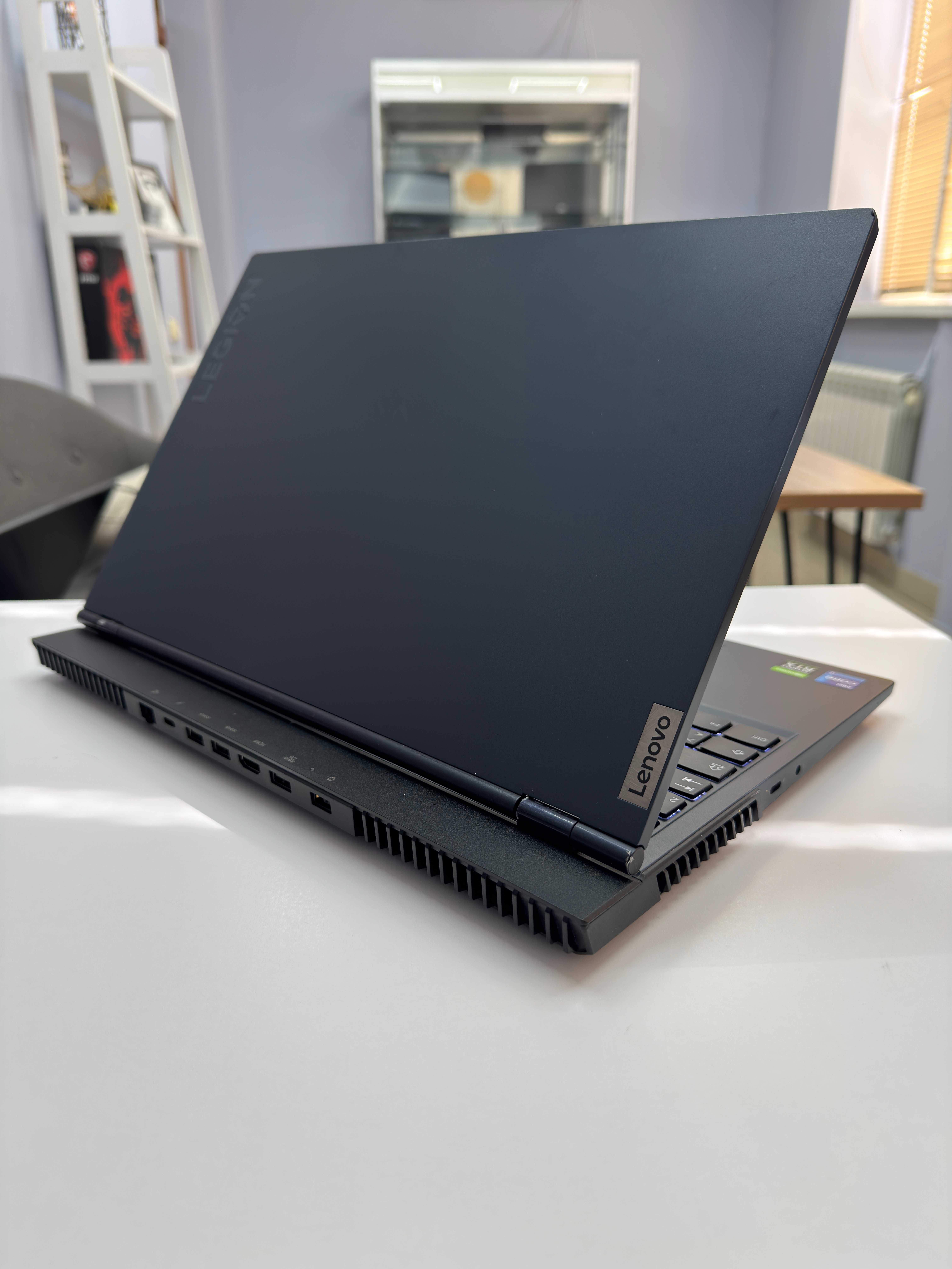 Lenovo Legion 15.6" 120Hz i7-11800H RTX 3050 4Gb RAM 16 Gb SSD 512 Gb