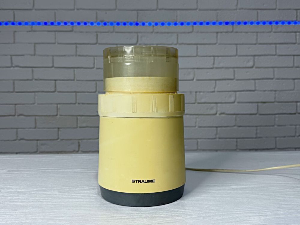 Продам Электромясорубку STRAUME - 3M