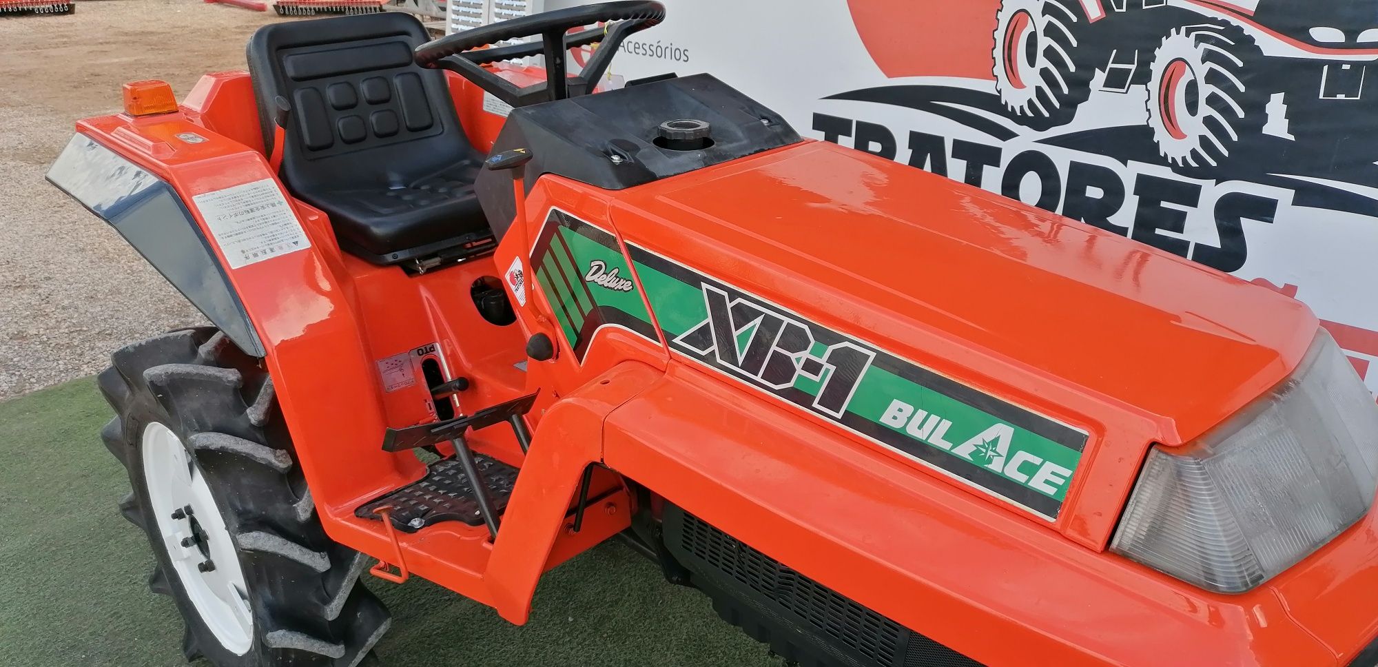 KUBOTA XB-1 /4X4 /3 cilindros 16cv/frese