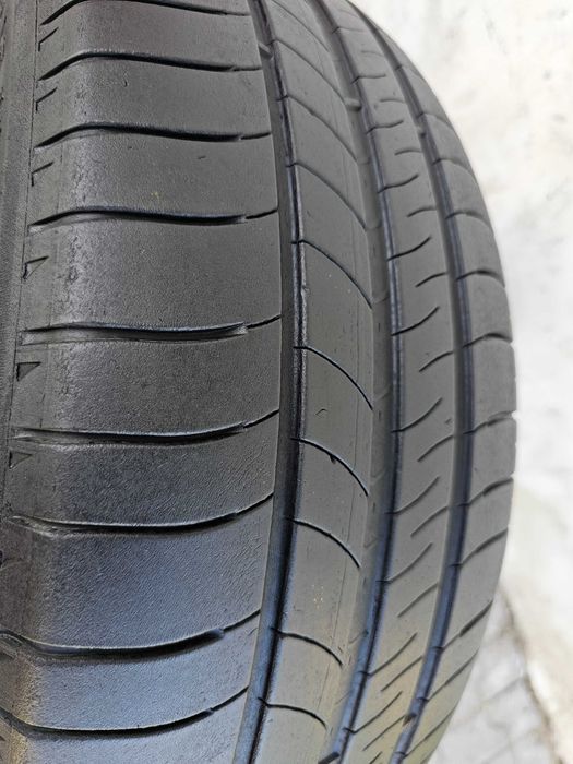 Lato Michelin 205/60 R16