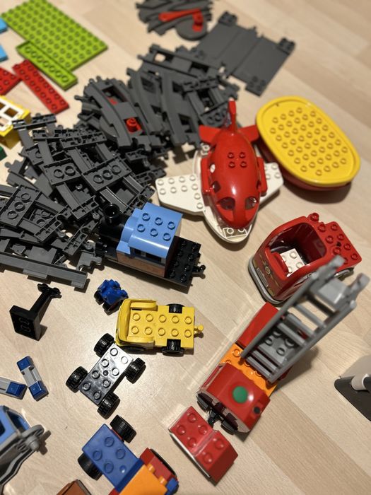 lego duplo elektryczna kolejka pociag samolot sklep straz pozarna zoo