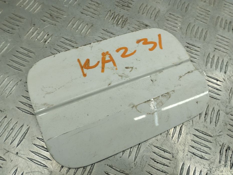 Крышка лючка бензобака 8W0809907BGRU для Audi A4 B9 2015-2022