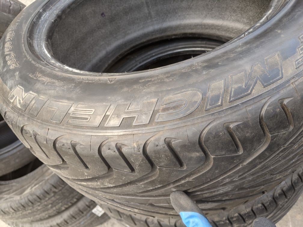 255/50ZR16 Michelin