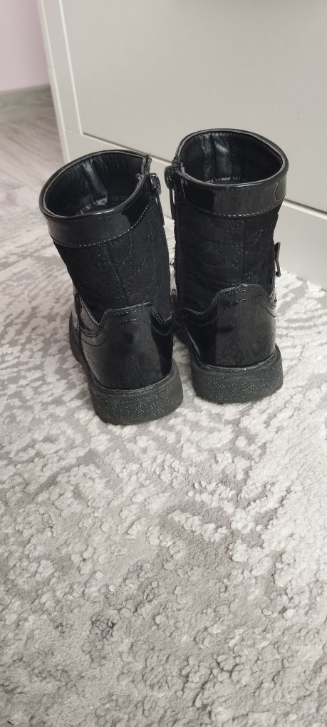 Buty zimowe dziewczęce r.27 wkładka 15cm