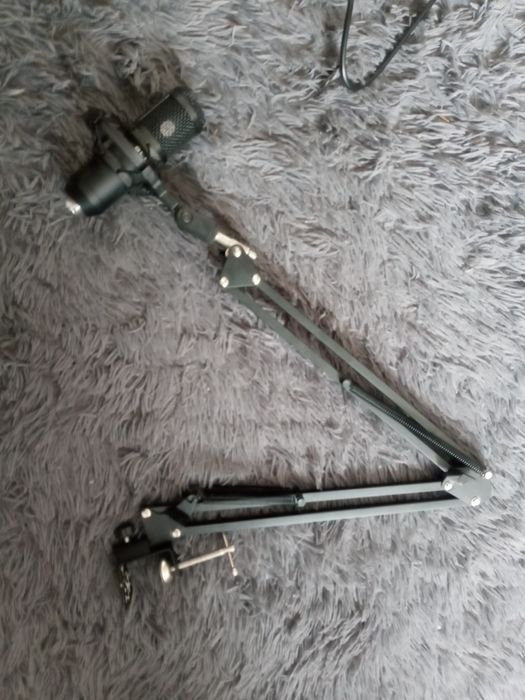 Sprzedam statyw z mikrofonem do gier /nagrywek